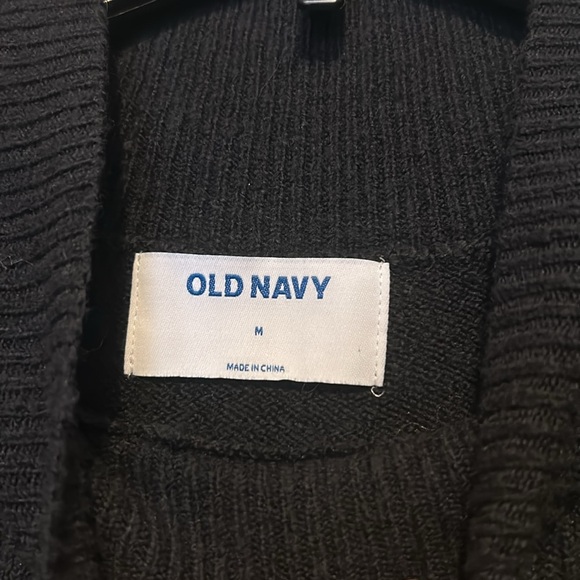 2/$15 Old Navy Sweater Size Medium Black - Picture 4 of 7